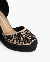 Cargar imagen en el visor de la galería, CUÑA NUDE CON ABALORIOS NEGROS