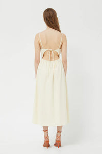 VESTIDO ESCOTE ESPALDA CRUDO