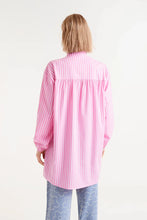 Cargar imagen en el visor de la galería, CAMISA/VESTIDO  OVERSIZE RAYAS LAZADA
