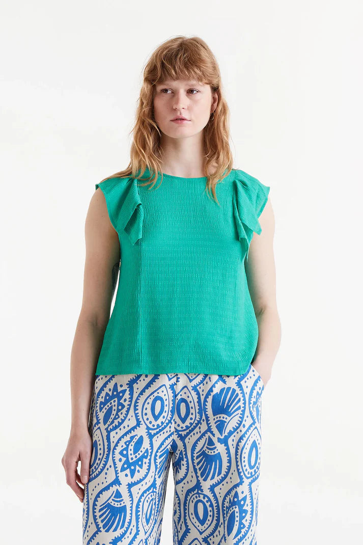 BLUSA SIN MANGAS CON VOLANTES VERDE