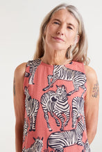 Cargar imagen en el visor de la galería, VESTIDO MIDE ESTAMPADO CEBRA
