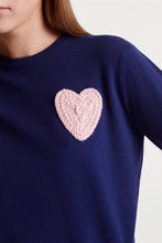 Cargar imagen en el visor de la galería, JERSEY PUNTO NAVY CORAZON

