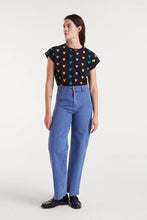 Cargar imagen en el visor de la galería, PANTALON VAQUERO CORAZONES
