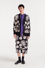 Cargar imagen en el visor de la galería, FALDA MIDI JACQUARD
