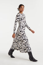 Cargar imagen en el visor de la galería, VESTIDO LARGO ESTAMPADO
