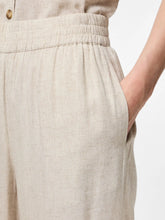 Cargar imagen en el visor de la galería, PANTALÓN CROPPED  BEIGE
