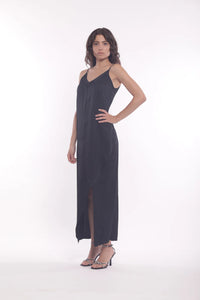 VESTIDO NEGRO TIRANTE SATÉN