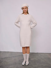 Cargar imagen en el visor de la galería, VESTIDO DE PUNTO BLANCO ROTO
