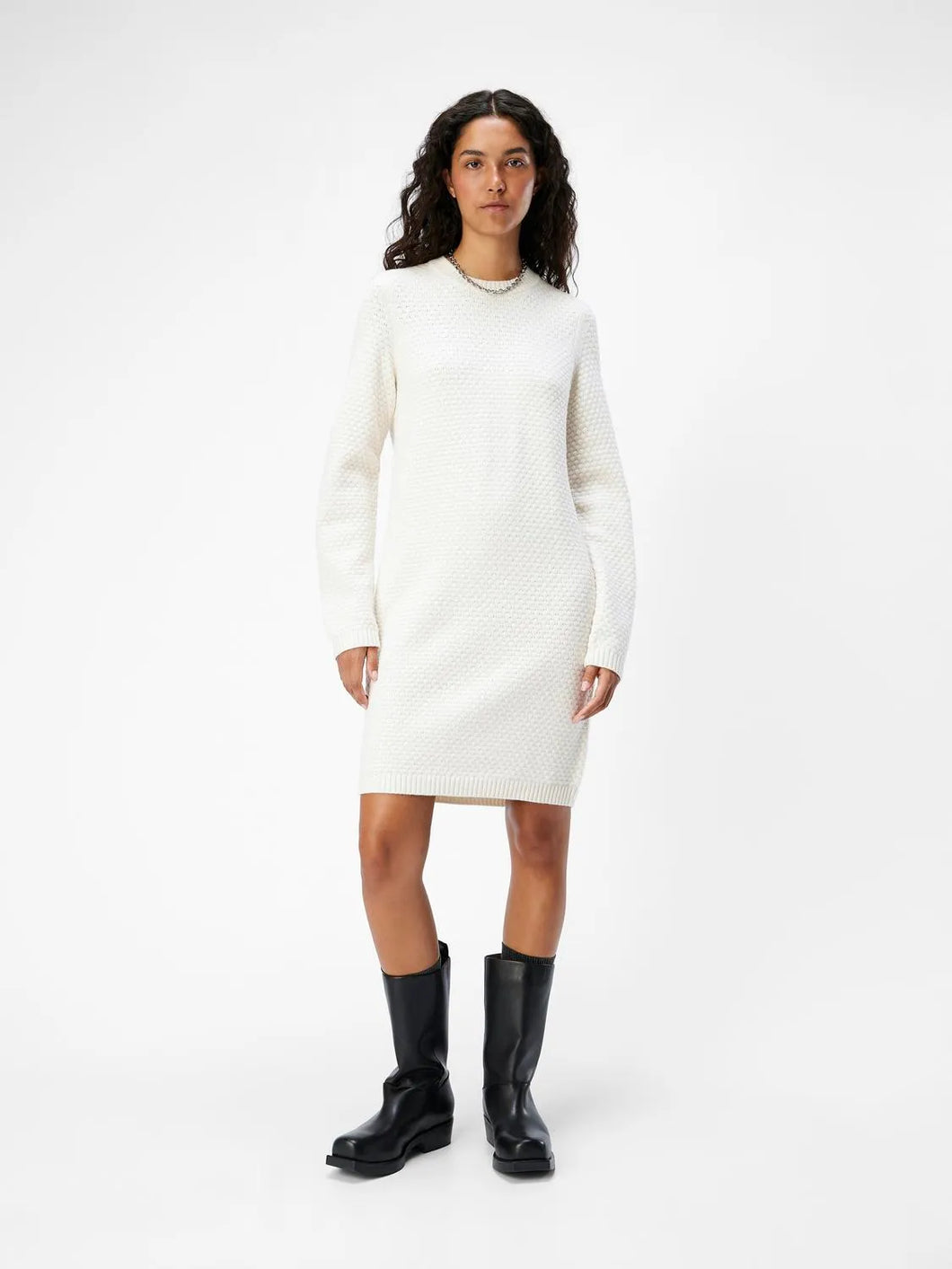 VESTIDO DE PUNTO BLANCO ROTO