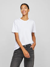 Cargar imagen en el visor de la galería, CAMISETA BASICA MANGA CORTA
