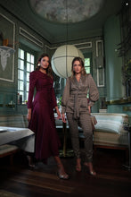 Cargar imagen en el visor de la galería, TRAJE CARLA
