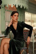Cargar imagen en el visor de la galería, VESTIDO VELVET VERDE
