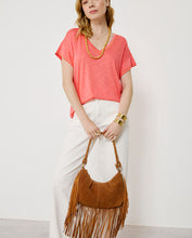 Cargar imagen en el visor de la galería, BOLSO FLECOS CAMEL
